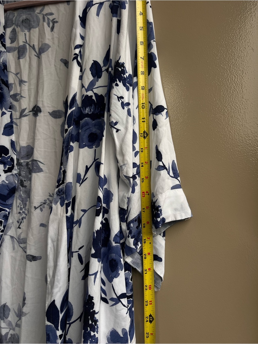 Yumi Kim Blue White Robe M Kimono Resort Boho Beach Resort Vacation Romantic Spa - Picture 13 of 14
